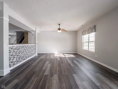Living - 5619 Beale St, Plainfield, IN 46168 photo 5 of 6