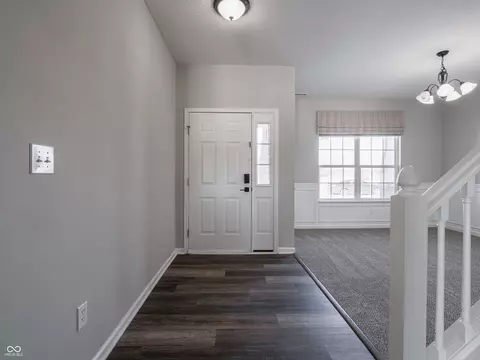 Entry Way - 5619 Beale St, Plainfield, IN 46168 photo 2 of 12