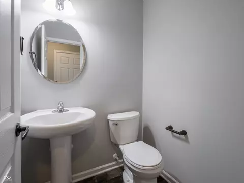 Bath - 5619 Beale St, Plainfield, IN 46168 photo 1 of 7