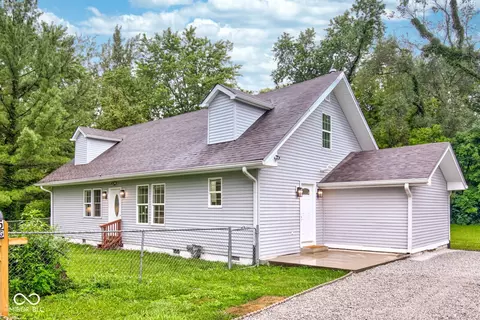 7645 Pershing Rd, Indianapolis, IN 46268