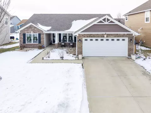 8745 Hemingway Dr, Indianapolis, IN 46239