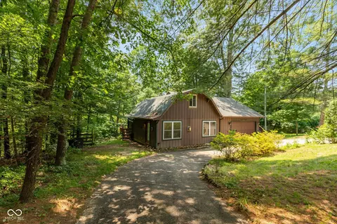 7899 Laurel Dr, Nineveh, IN 46164