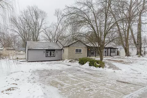 5755 Woodside Dr, Indianapolis, IN 46228