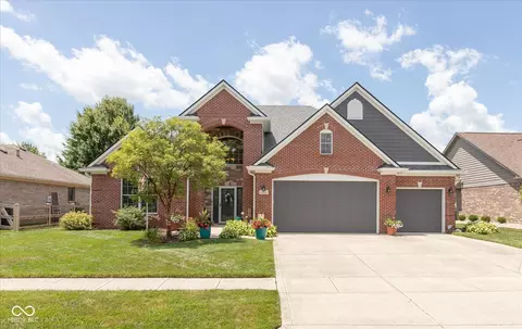 494 Leah Way, Greenwood, IN 46142