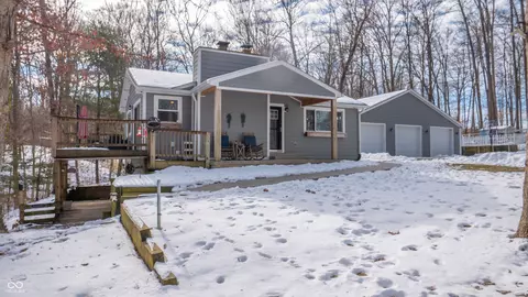 55 Peavine Rd, Martinsville, IN 46151