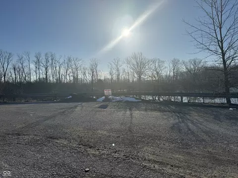 2695 E Main St, Plainfield, IN 46168