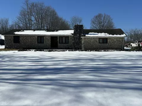 7812 S 400 W, Columbus, IN 47201