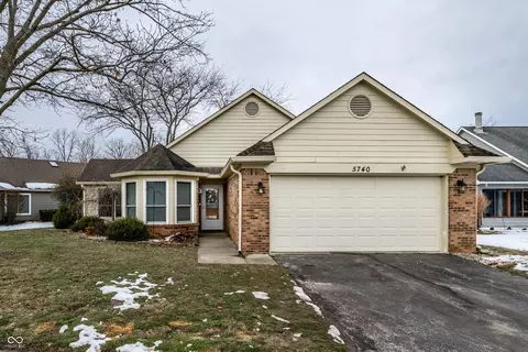5740 Crystal Bay West Dr, Plainfield, IN 46168