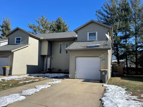 419 S Village Ct, Bloomington, IN 47403