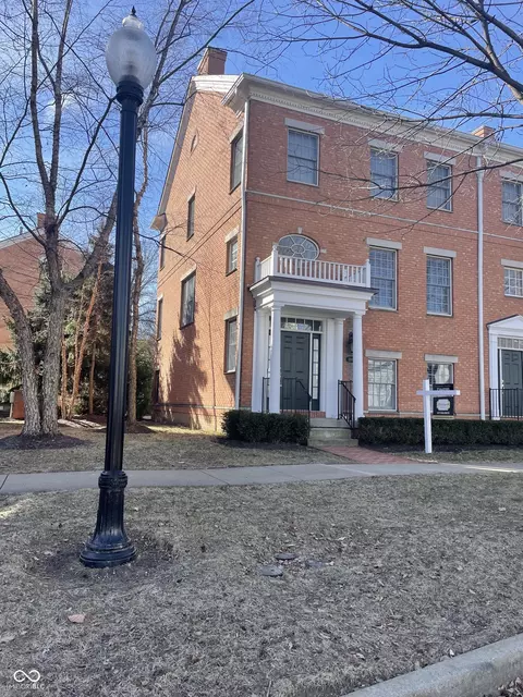 2207 Glebe St, Carmel, IN 46032