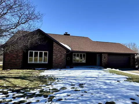 700 Kirkwood Dr, Greencastle, IN 46135