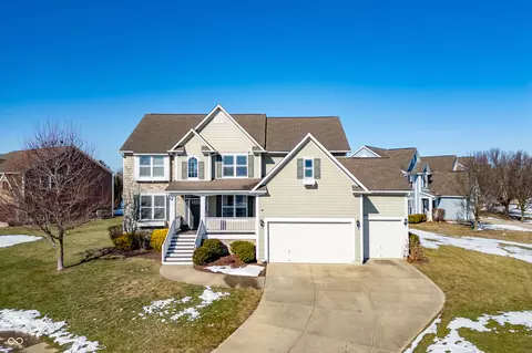 4348 Princeton Park Dr, Columbus, IN 47201