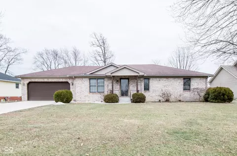 147 N Chipaway Ln, Scottsburg, IN 47170