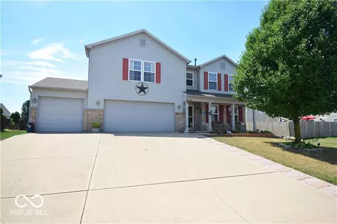 833 Palisades Ct, Greenwood, IN 46143
