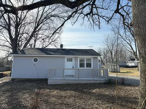 805 Elmore St, Crawfordsville, IN 47933
