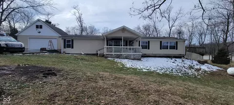 3554 Atkinson Cir W, North Vernon, IN 47265