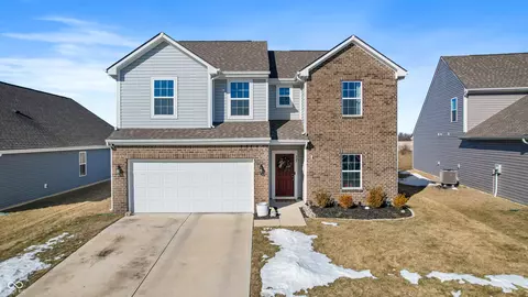 527 Shallowroot Ln, Sheridan, IN 46069