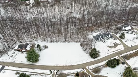 3722 E Devonshire Ct, Bloomington, IN 47408 photo 5