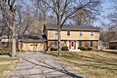 6826 E 65th St, Indianapolis, IN 46220