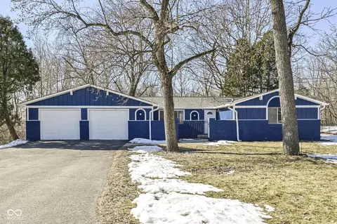 15904 Farr Hills Dr, Westfield, IN 46074