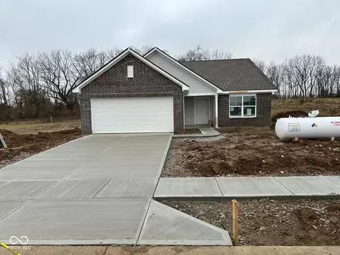 180 Luna Pl, Shelbyville, IN 46176