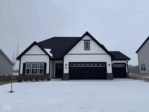 1557 Cecil Ln, Franklin, IN 46131