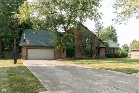 877 Revere Ct, Greenwood, IN 46142