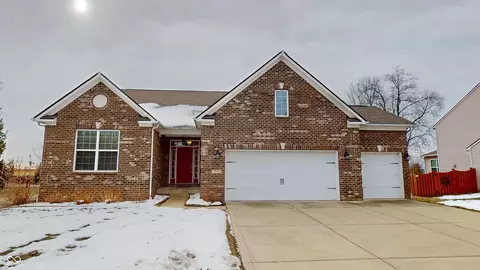 7591 Basswood Dr, Avon, IN 46123
