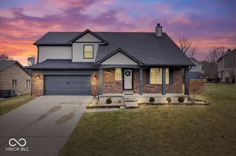 5727 Bold Ruler Dr, Indianapolis, IN 46237