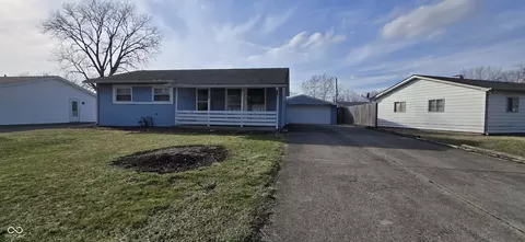 809 Carlin Dr, Shelbyville, IN 46176