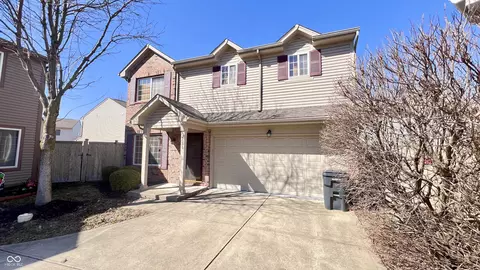 2656 Frasier Fir Dr, Greenwood, IN 46143