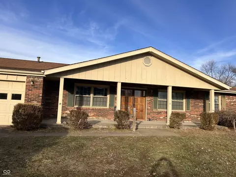 3830 31st St, Columbus, IN 47203