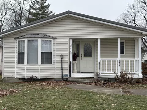 2413 N Milton St, Muncie, IN 47303