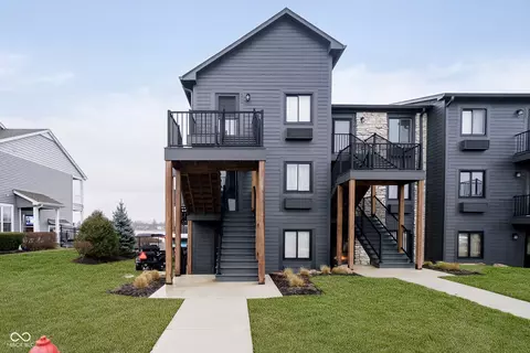 102 Clarendon Dr #502, Noblesville, IN 46062