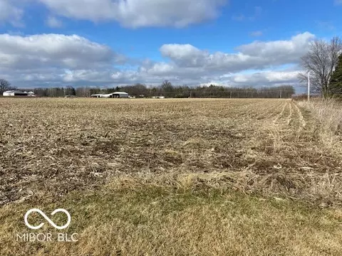 0 Division West Rd, Yorktown, IN 47396