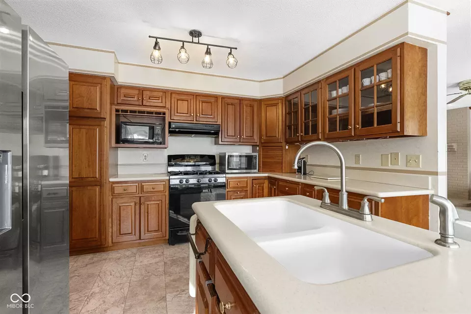 Kitchen - 5696 S Ernest St, Terre Haute, IN 47802 photo 5 of 5
