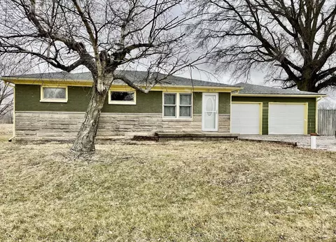 6347 Parke Dr, Clayton, IN 46118