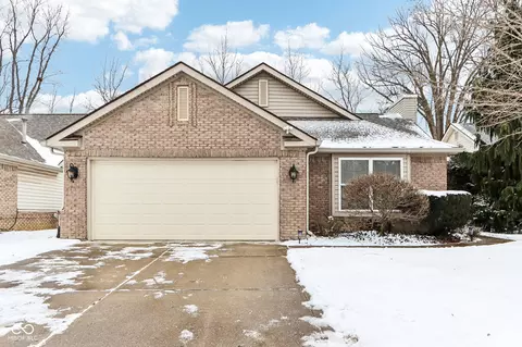 9519 Summer Ridge Pl, Indianapolis, IN 46260