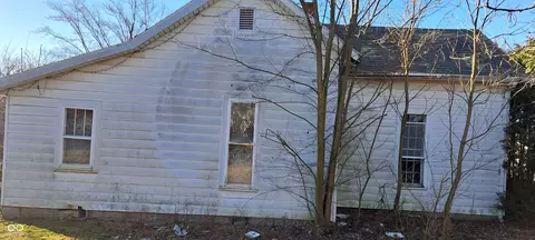 651 N Hickory St, Dunkirk, IN 47336 photo 2