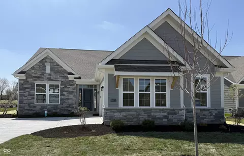 15171 Covebrook Ln, Fishers, IN 46037