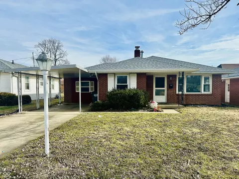 912 Alhambra Dr, Anderson, IN 46012