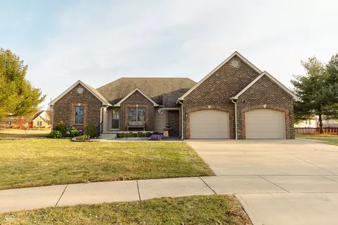 448 W Bent Grass Way, Brazil, IN 47834