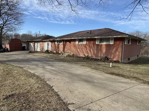 3911 S County Road 125 W, New Castle, IN 47362
