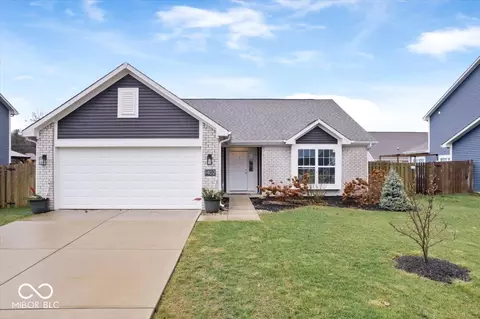 1402 W Limestone Way, Fortville, IN 46040