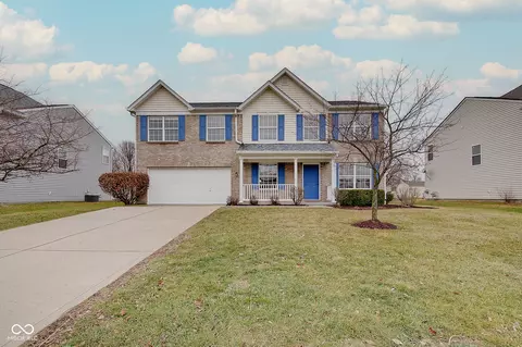 2268 S Moeller Cir, New Palestine, IN 46163