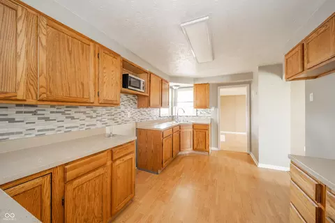 2606 State St, Anderson, IN 46012 photo 7
