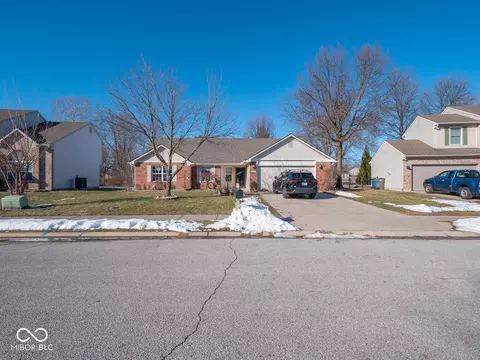 6264 Whitaker Farms Dr, Indianapolis, IN 46237