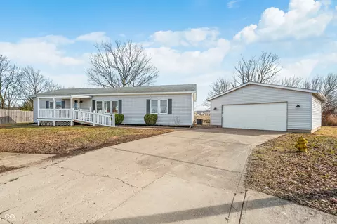 1440 Ash Ct, Martinsville, IN 46151