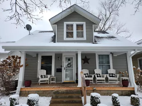 1728 California St, Columbus, IN 47201