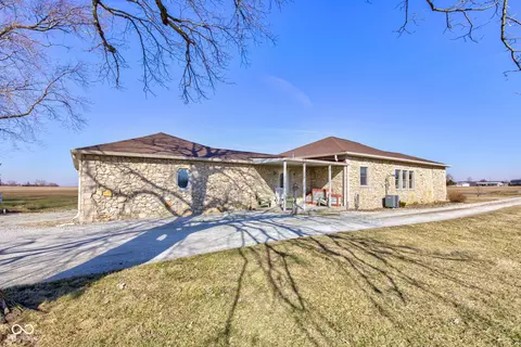 577 W Brookville Rd, Fountaintown, IN 46130